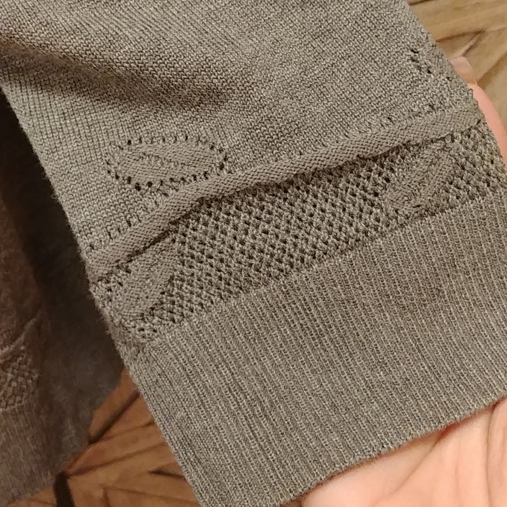Esperanza gray quarter sleeve cover up sweater - Picture 4 of 7